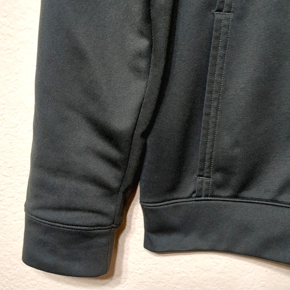 UNDER ARMOUR - Picture 3 of 9